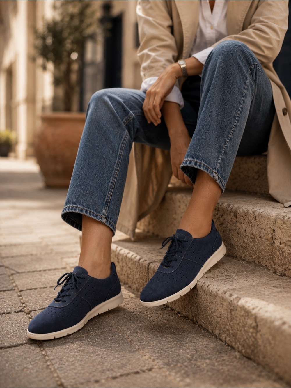 Women Darkwood Navy Nubuck Lace-Up Sneakers